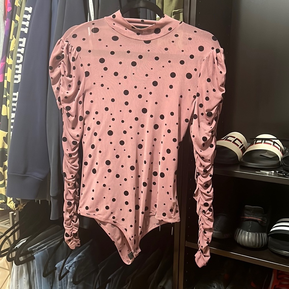 REVEUSE TOP